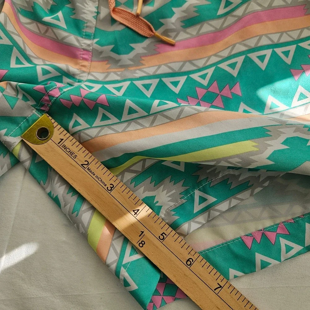 Chubbies Swim Trunks Mens XL Teal Pink Aztec Geometric 5.5